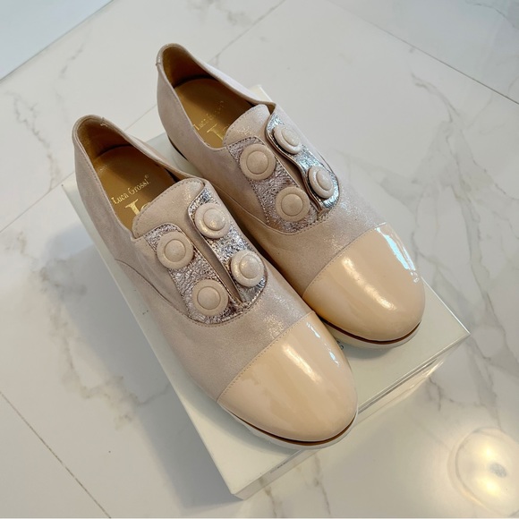 ITALIAN Sparkly Beige Silver Leather
Suede Hardwear Shoe Size 39 - Picture 5 of 16